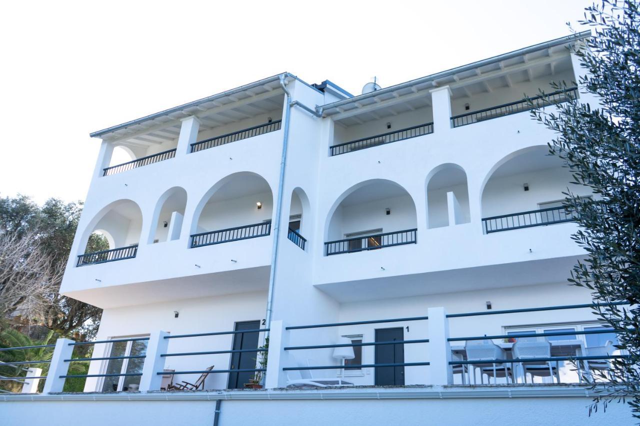 Ocean Breeze Apartamento Avliótes